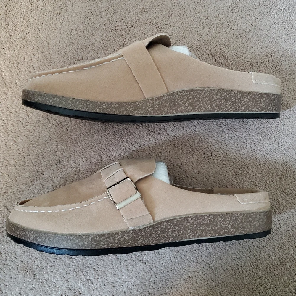 Beige Clogs - Picture 2 of 3